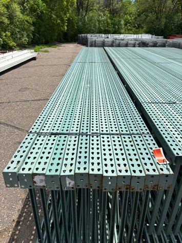Image for Pallet Racking Surplus: Uprights, Crossmembers and Grates (162782)