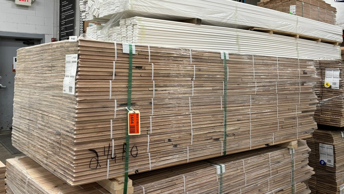 Surplus Hardwood Flooring & Primed Trim Boards: #2 (162780)