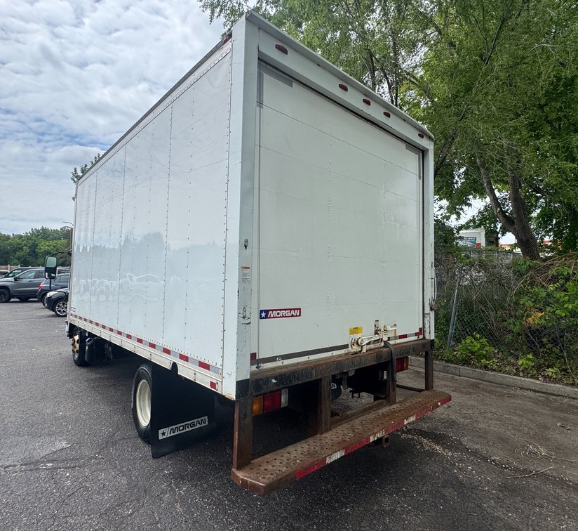 2016 Isuzu NPR Box Truck (162831)