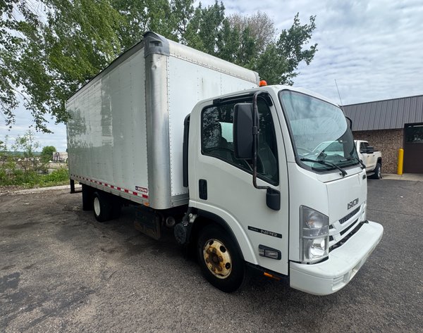 Image for 2016 Isuzu NPR Box Truck (162831)