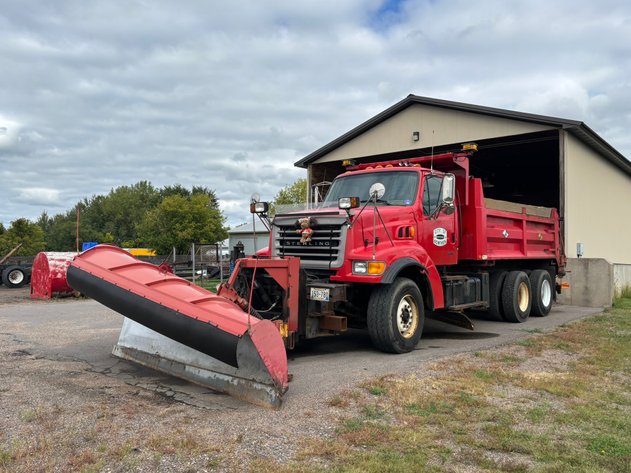 Image for 2001 Sterling Tandem Axle Plow Truck