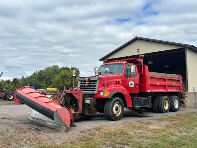 Image for 2001 Sterling Tandem Axle Plow Truck