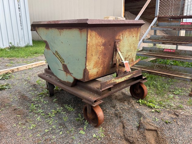 Image for Tipping Dumpster on casters