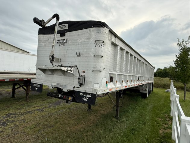 Image for 2000 Ravens 25' Dump Trailer