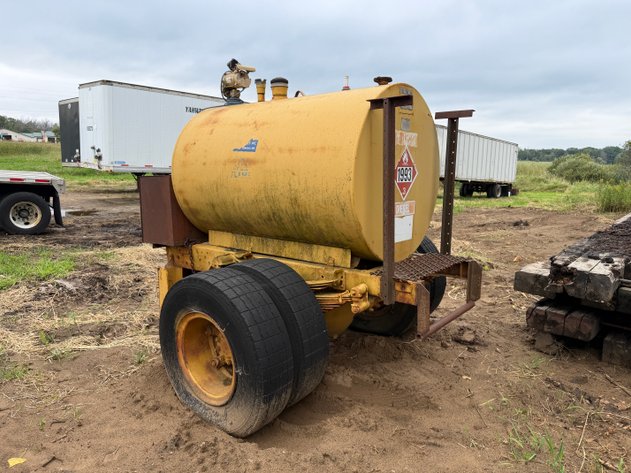 Image for 560-Gallon Fuel Trailer