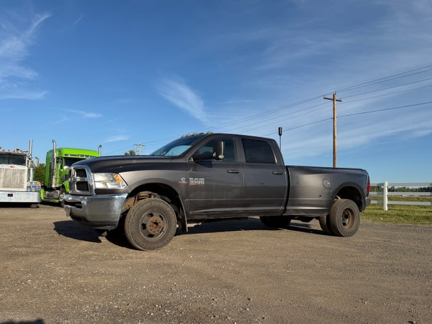 Image for 2017 Ram 3500 Dually Truck