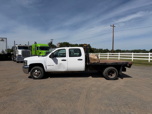 Image for 2009 Chevy 3500HD Flatbed