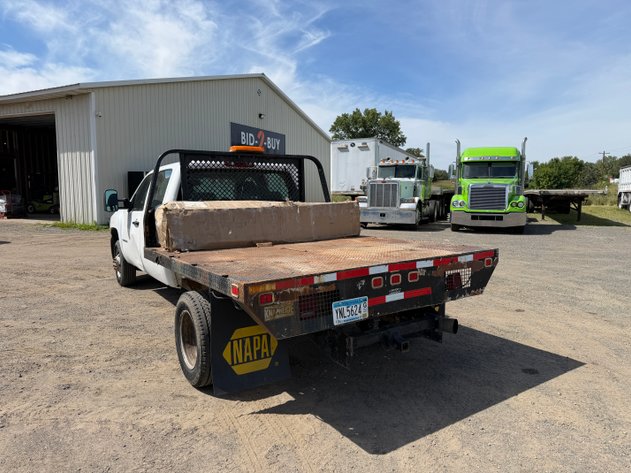 Image for 2009 Chevy 3500HD Flatbed