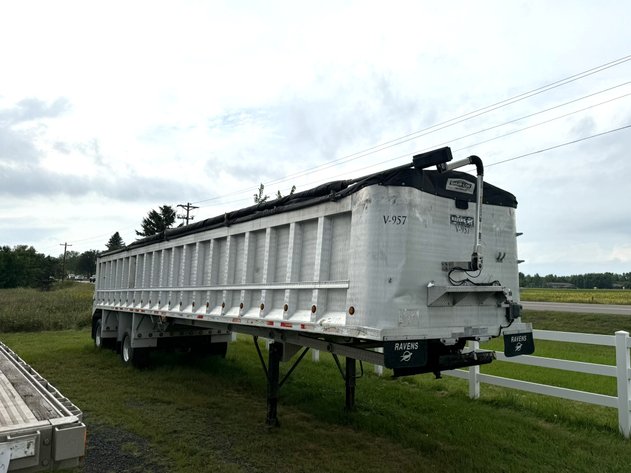 Image for 2000 Ravens 25' Dump Trailer