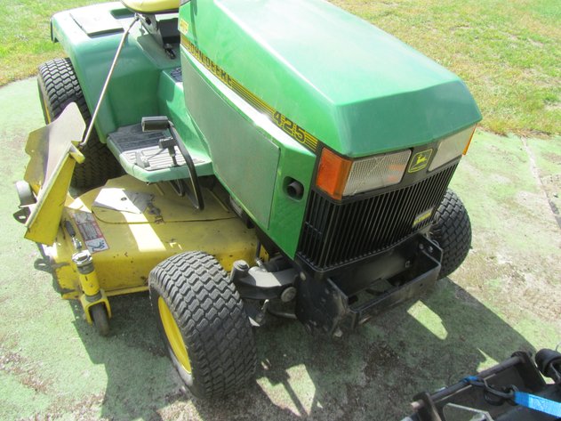 Image for John Deere 425 Riding Lawn More