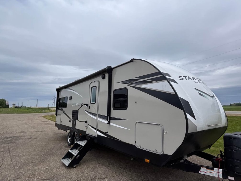 Campers & Vehicle Auction: Hayward, MN