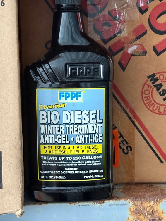 (7) 32oz Premium Bi- Diesel Winter Treatment