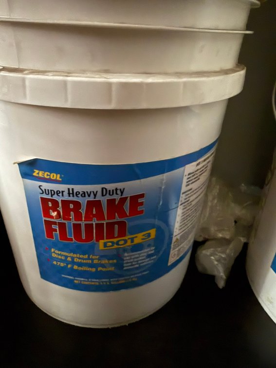 Zecol 5 Gallon Pail of Super Heavy Duty Break Fluid DOT 3