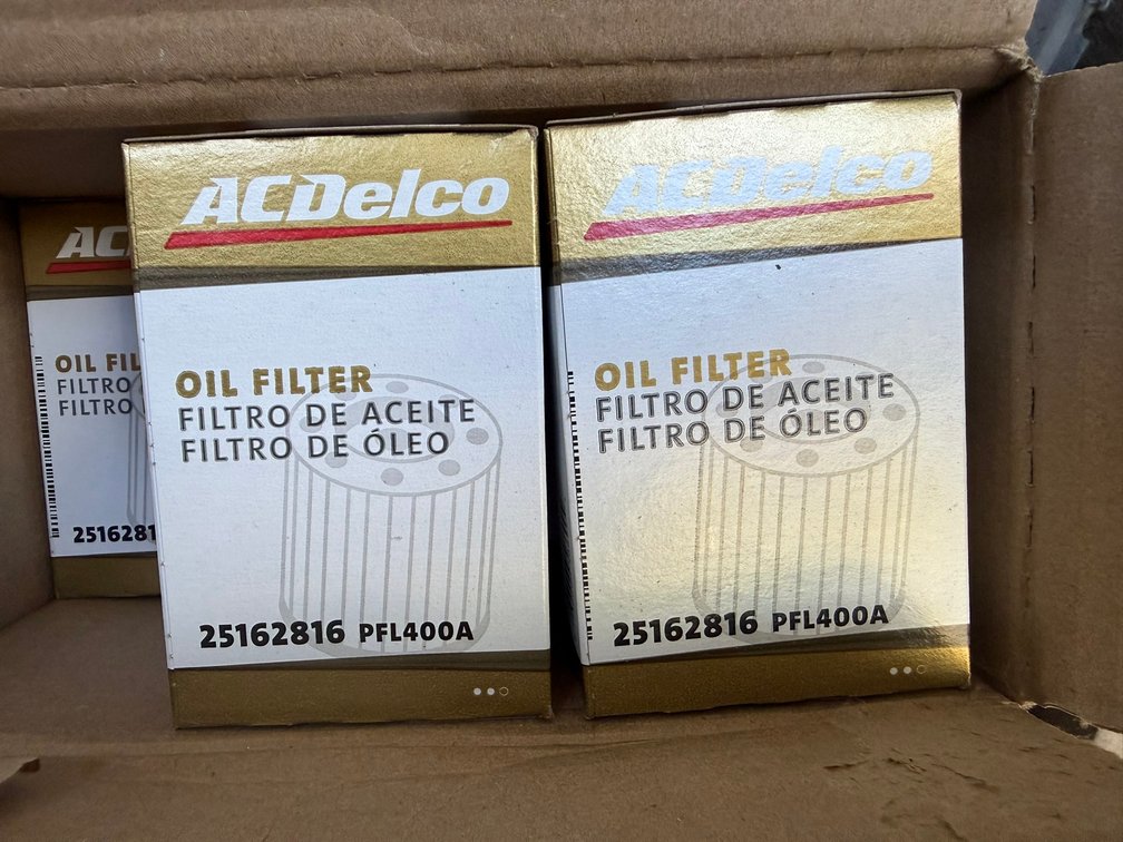 (11) AC Delco Oil Filter GM25162816