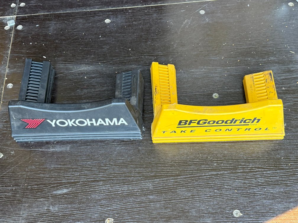 Tire Display Stands