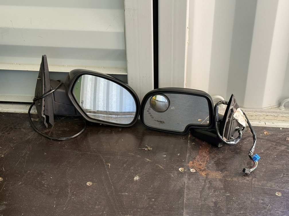 99-2006 GM Mirrors