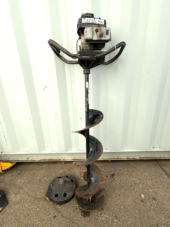 Lazer Mag Auger with StrikeMaster Engine and Accessory