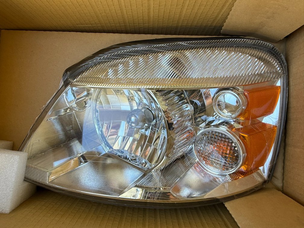 Ford Freestar Headlight