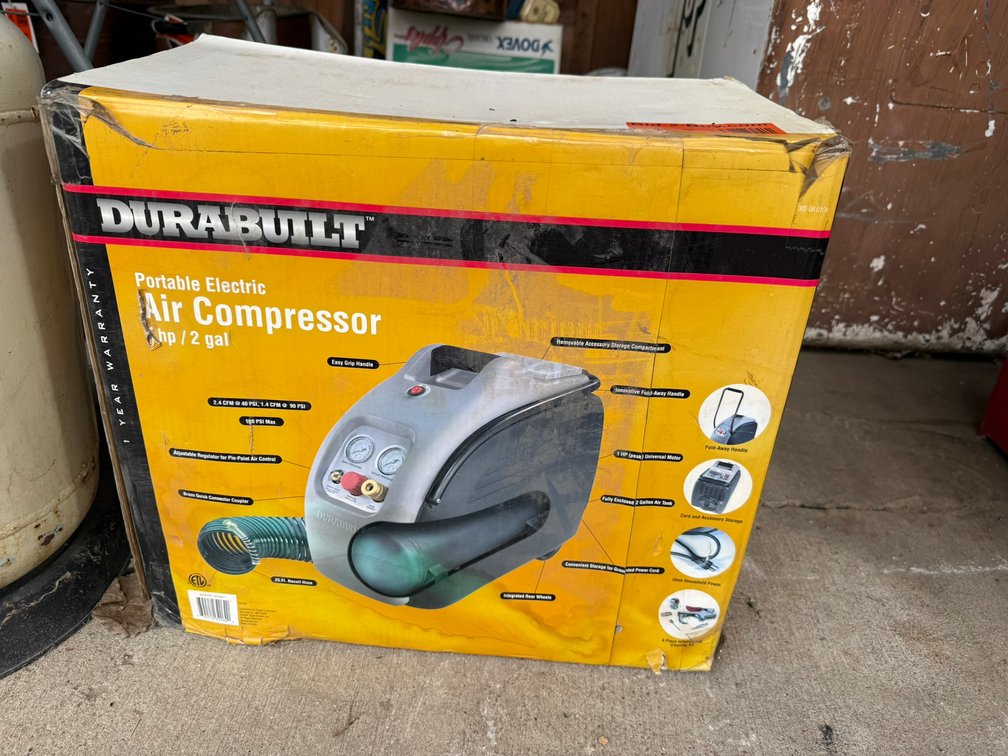 Dura built Portable Air Compressor
