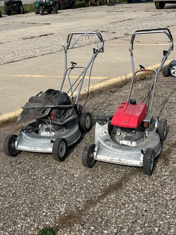 (2) Honda 21" Lawn Mowers