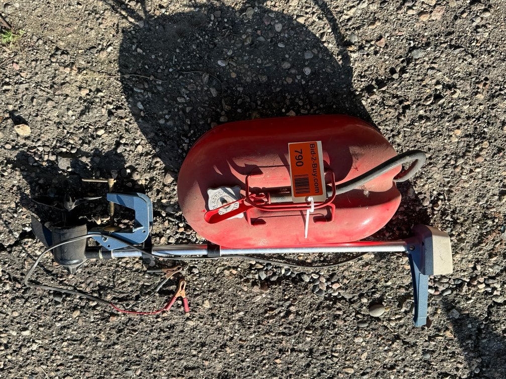 Metal Gas Tank and Trolling Motor