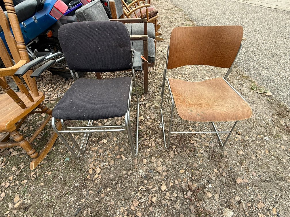 (3) Chairs