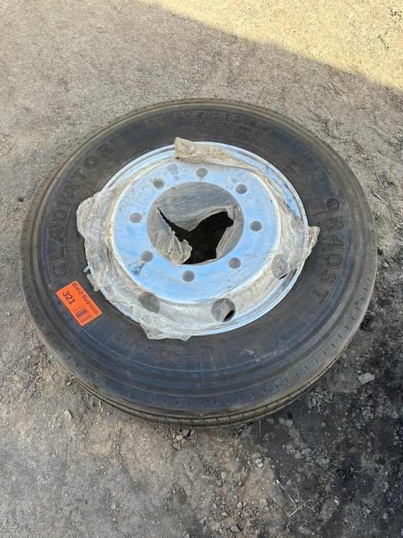 Gladiator QR40ST with Aluminum Rim