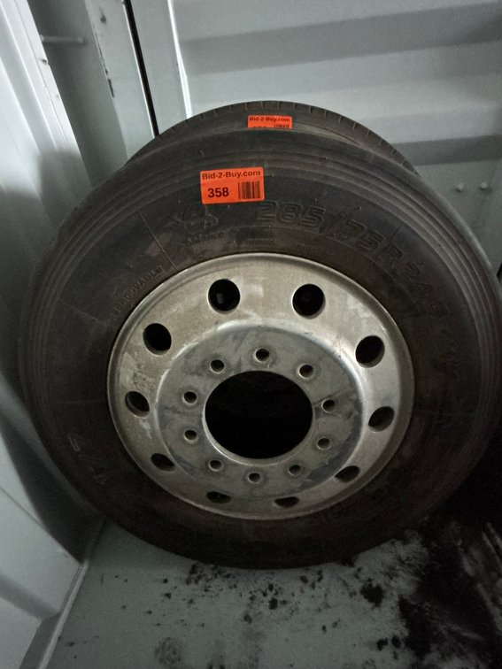 TOYO M17.7 Regroovable with Rim