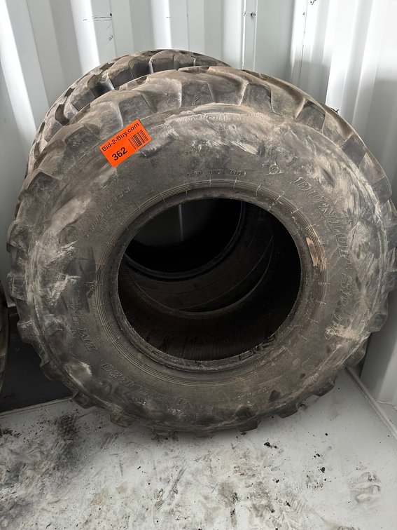 Dunlop SPT9 405/70R20 Tire
