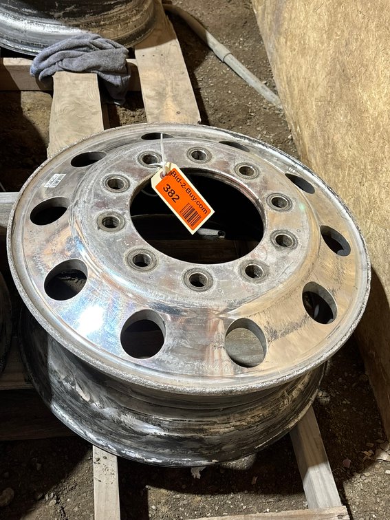 10 Bolt Pattern Rim