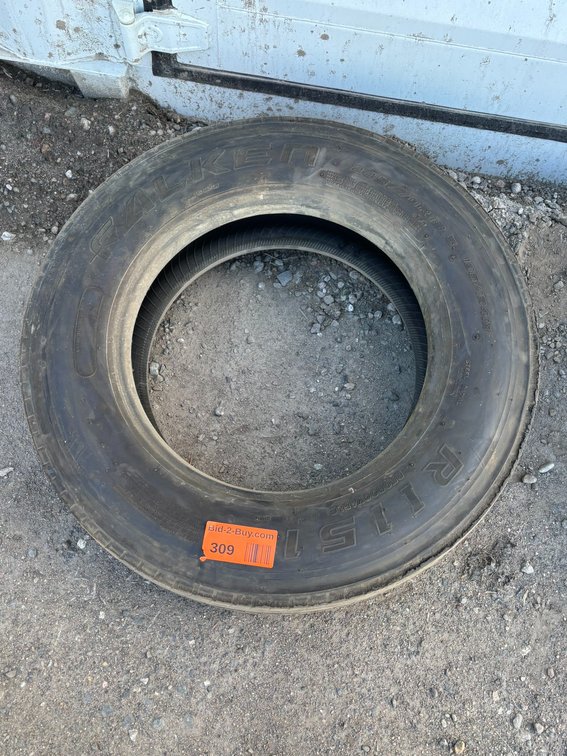 Falken R1151 245/70R19.5 Tire