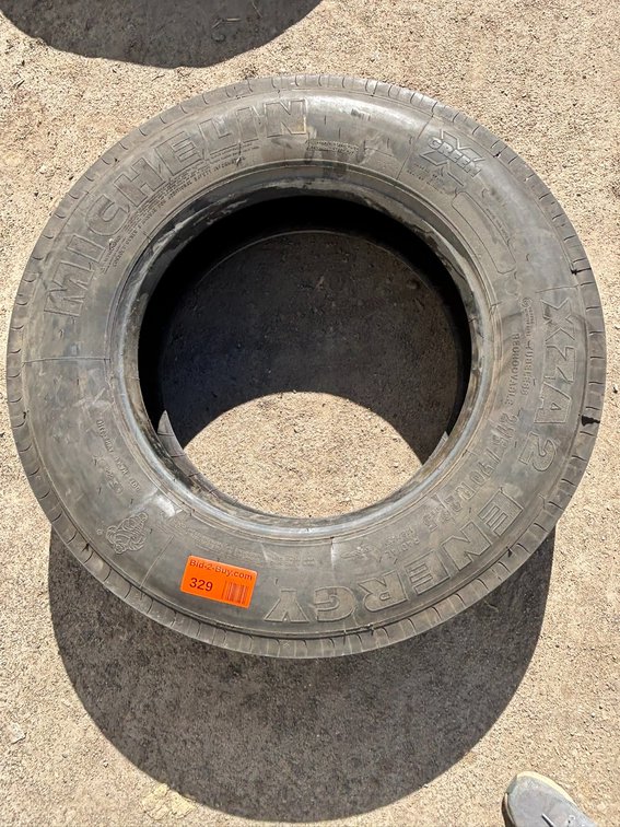 Michelin XZA2 Energy 275/70R22.5 Tire