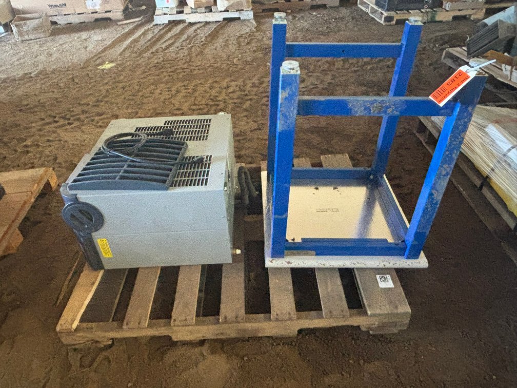 Table and Thermo Scientific ThermoFlex 900