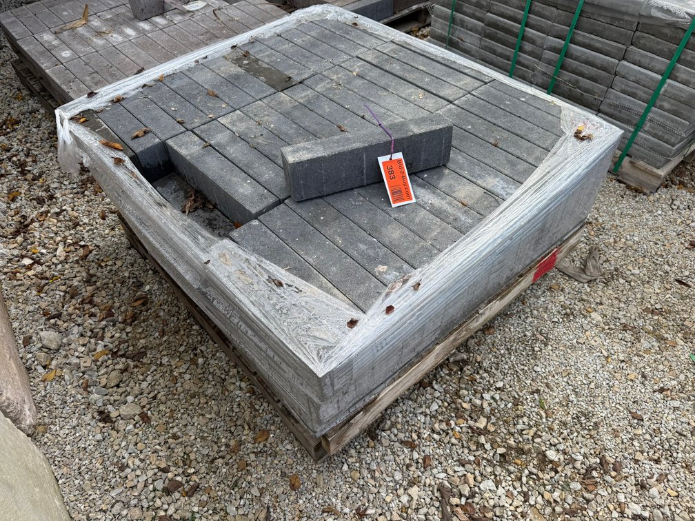 Approx. (126) Borgert Bulovar Outback Pavers