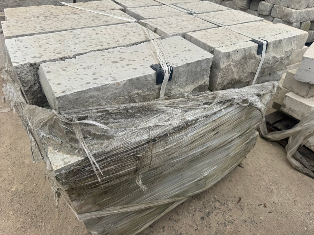 Lan Sawed Wall Stone