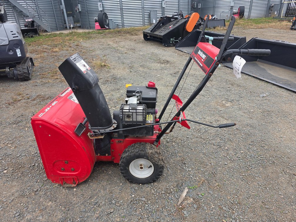 Yard Machines 5hp 22" Snowblower