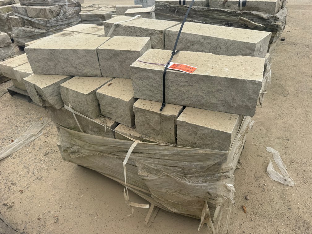 Lan Sawed Wall Stone