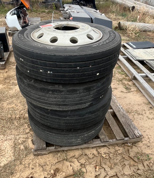 (4) Hankook 255-70R22.5 Tires with Aluminum Rim