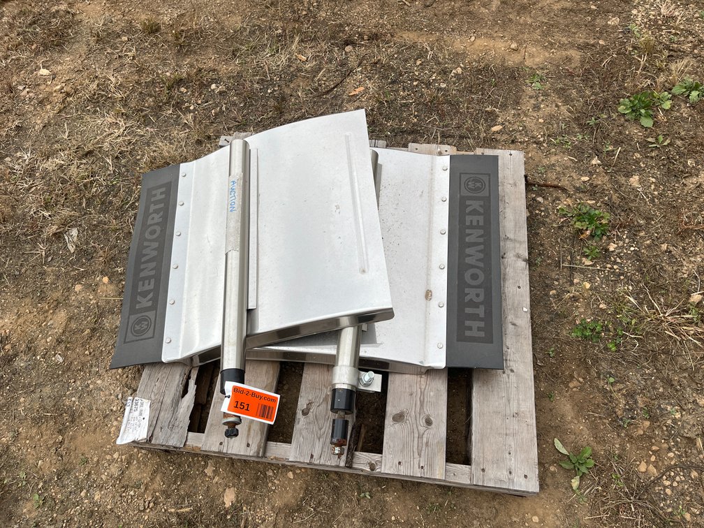 (2) Kenworth Mud Flaps with Bracket