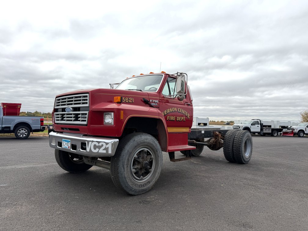 1992 Ford F700