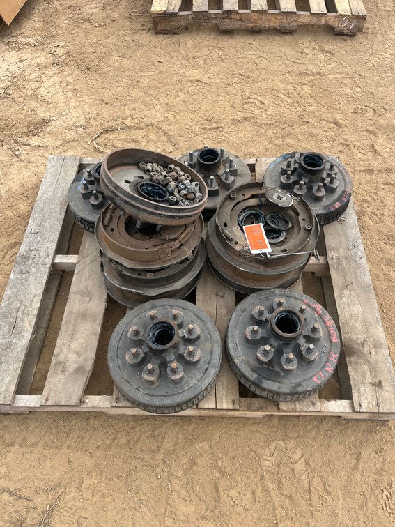 Pallet 7000 Hubs, Brakes, Axles
