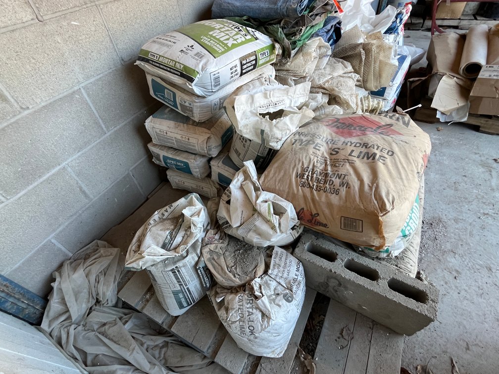 Pallet of Assorted Mortar Bags