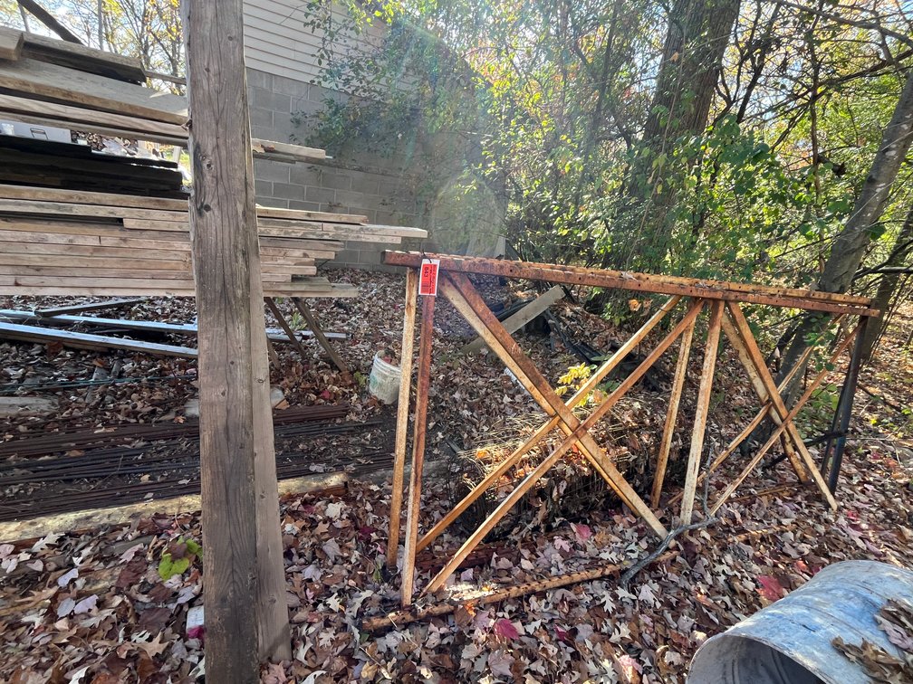 Assorted Pallet Racking Uprights and Crossbeams