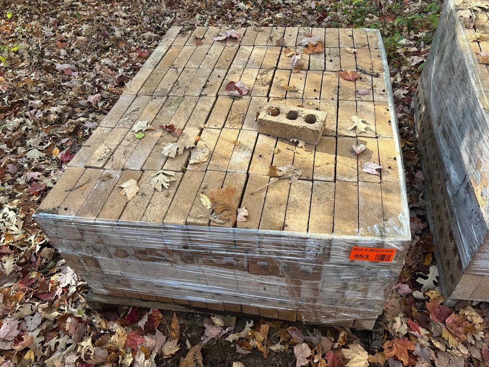 Approx. (480) Concrete Bricks