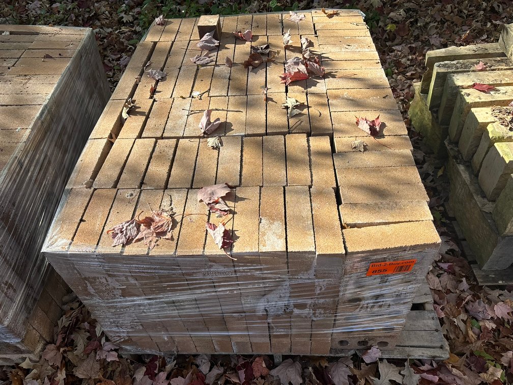 Approx. (480) Concrete Bricks