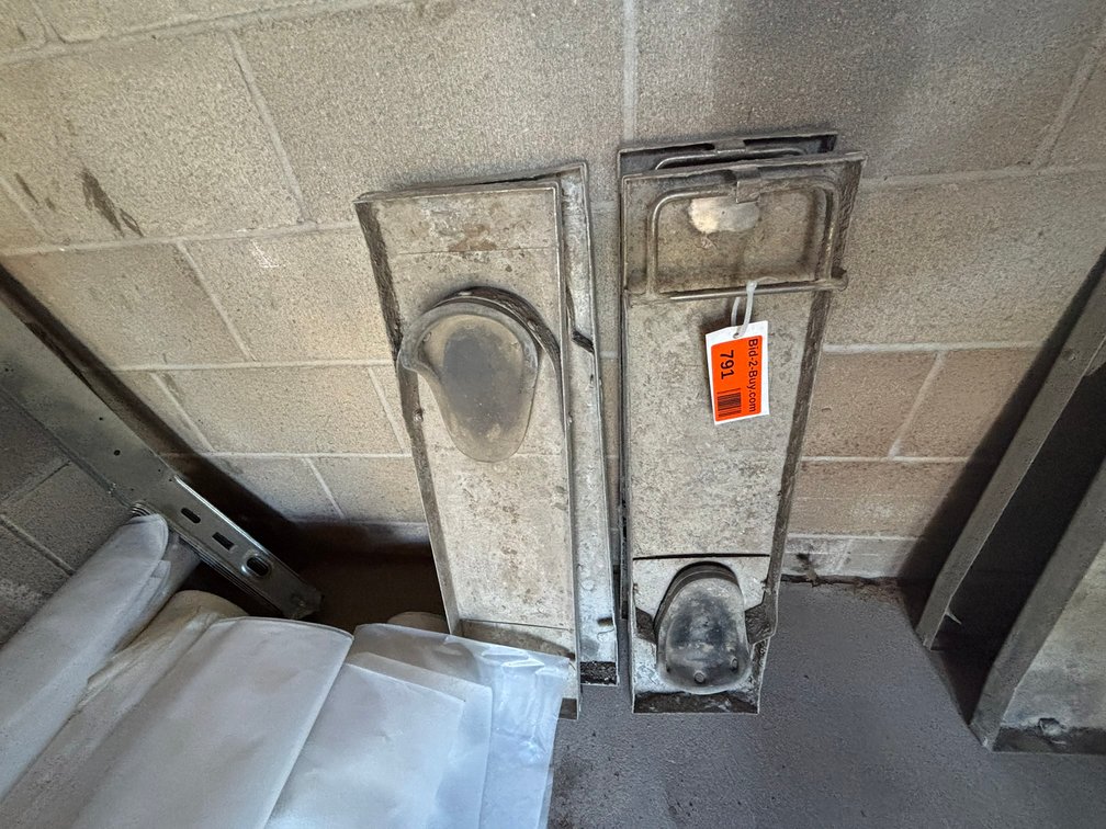 (2) Pairs of Concrete Finishing Skates