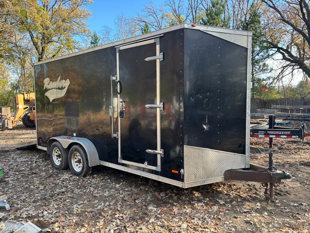 2017 RC 18' Enclosed Trailer