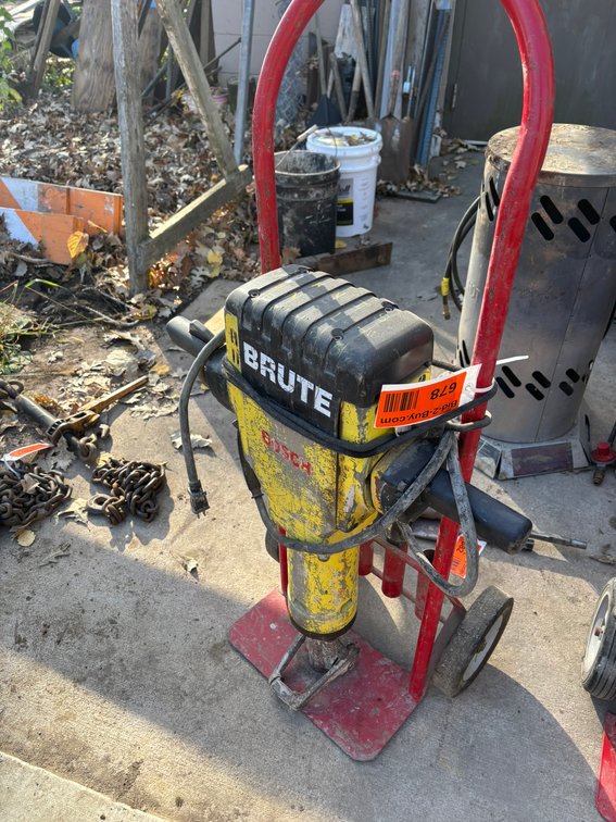 Bosch Brute Jack Hammer