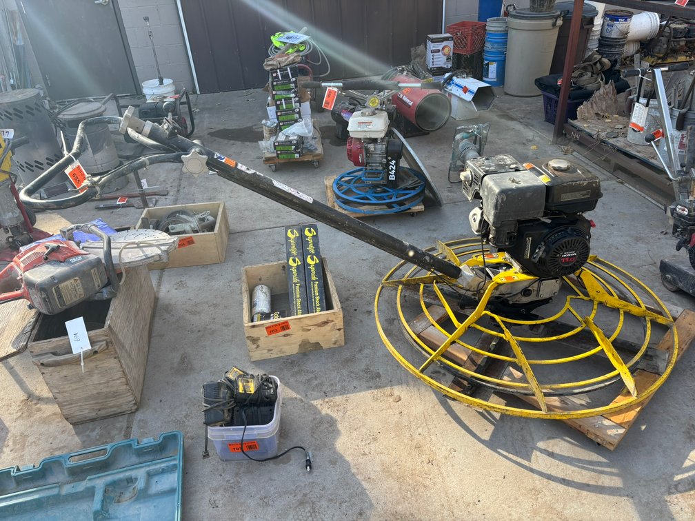 Walk Behind Concrete Power Trowel