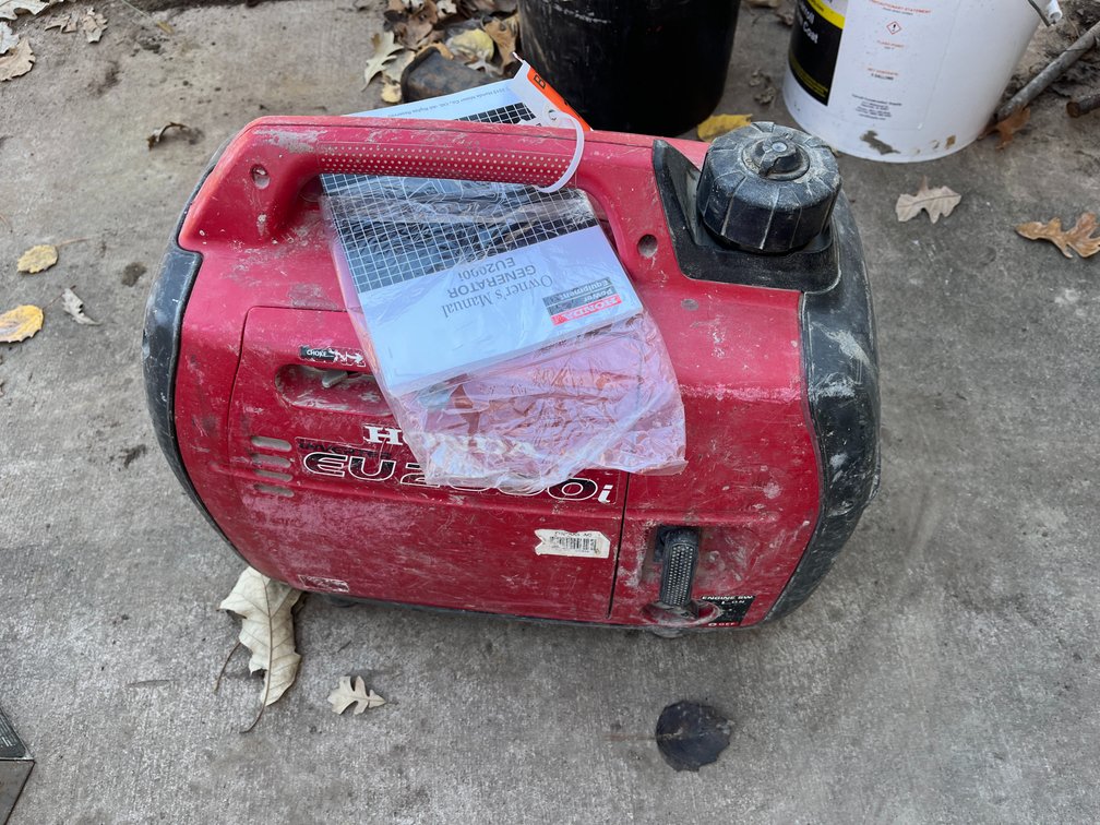 Honda EU2000i Generator